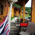 Hébergement de vacances Rodzinne Pod Jaworem - Z Placem Zabaw, Ogniskiem