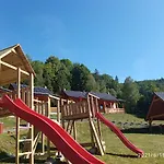 Hébergement de vacances Rodzinne Pod Jaworem - Z Placem Zabaw, Ogniskiem