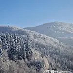 Hébergement de vacances Rodzinne Pod Jaworem - Z Placem Zabaw, Ogniskiem *