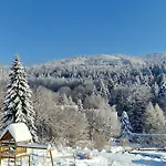 Rodzinne Pod Jaworem - Z Placem Zabaw, Ogniskiem Hébergement de vacances Brenna