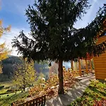 Rodzinne Pod Jaworem - Z Placem Zabaw, Ogniskiem Hébergement de vacances