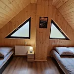 Rodzinne Pod Jaworem - Z Placem Zabaw, Ogniskiem Hébergement de vacances Brenna