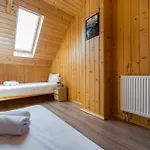 Rodzinne Pod Jaworem - Z Placem Zabaw, Ogniskiem Hébergement de vacances