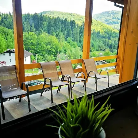 Pod Jaworem Dom wakacyjny Brenna