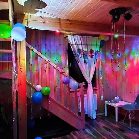 Domki Pod Jaworem Dom wakacyjny *