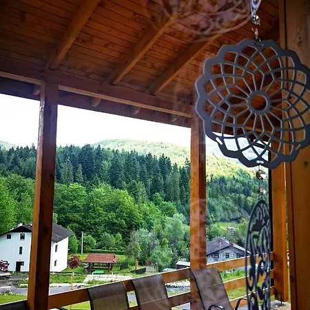 Domki Pod Jaworem *