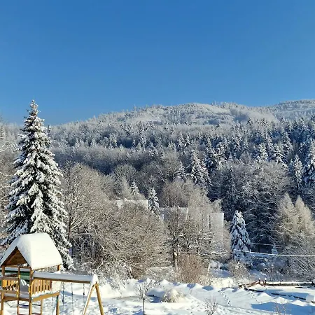 Pod Jaworem Feriehus Brenna