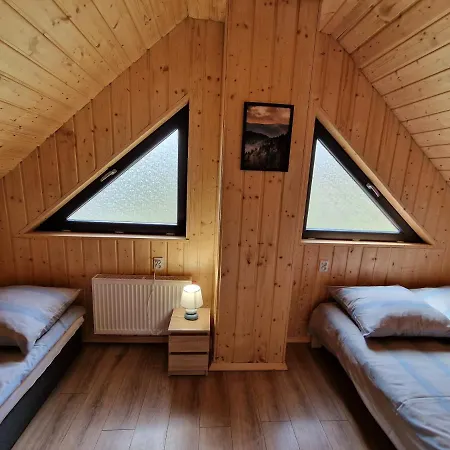 Pod Jaworem Feriehus Brenna