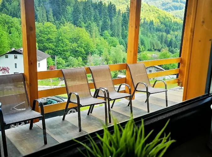 Pod Jaworem Holiday home Brenna